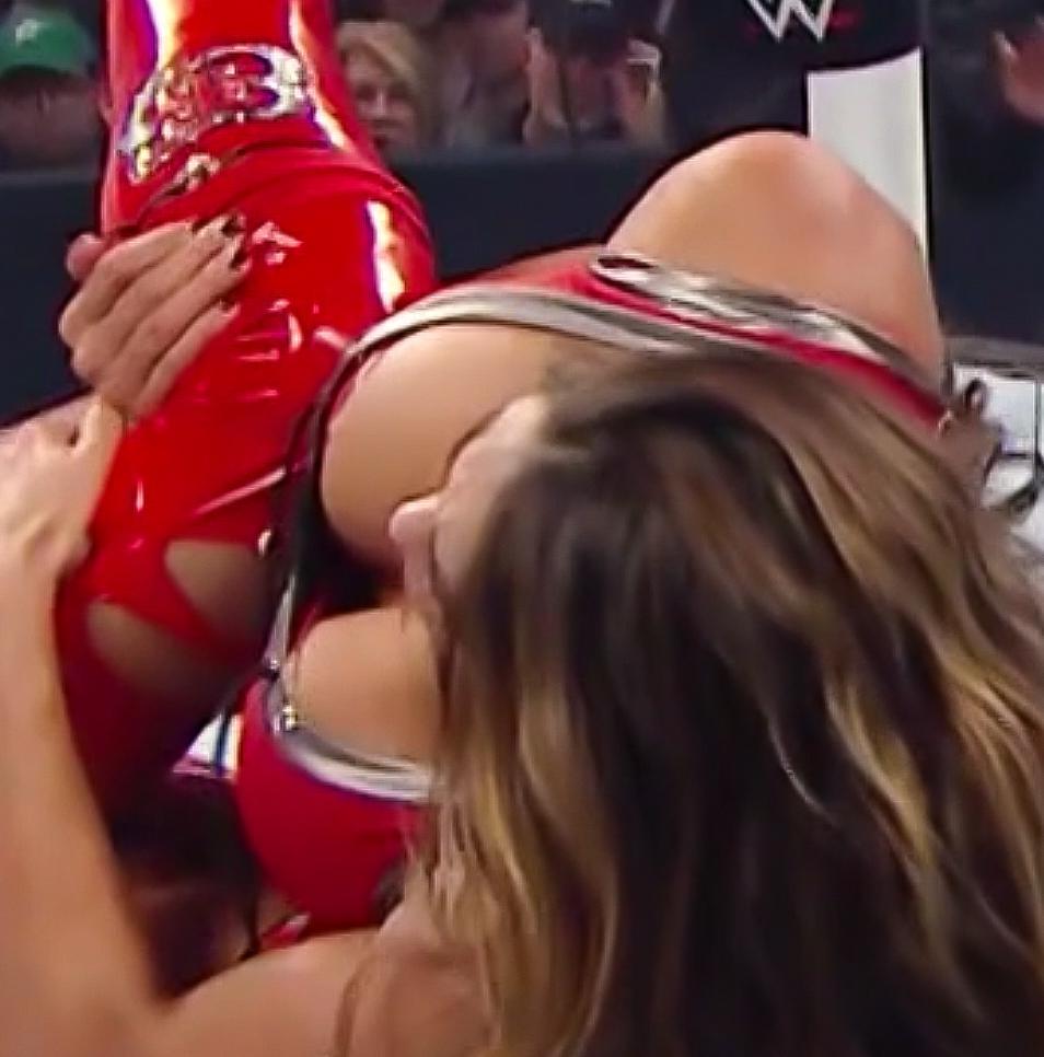 Nikki Bella S Massive Big Tits Scrolller