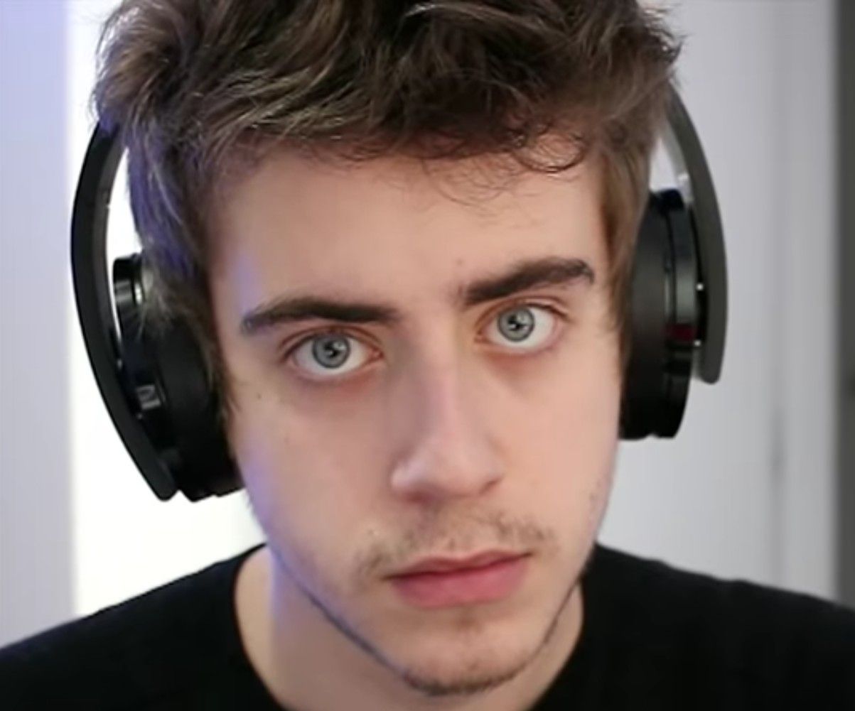 Quando Algu M Fala Que O Cellbit Gostoso Na Live Dele Scrolller