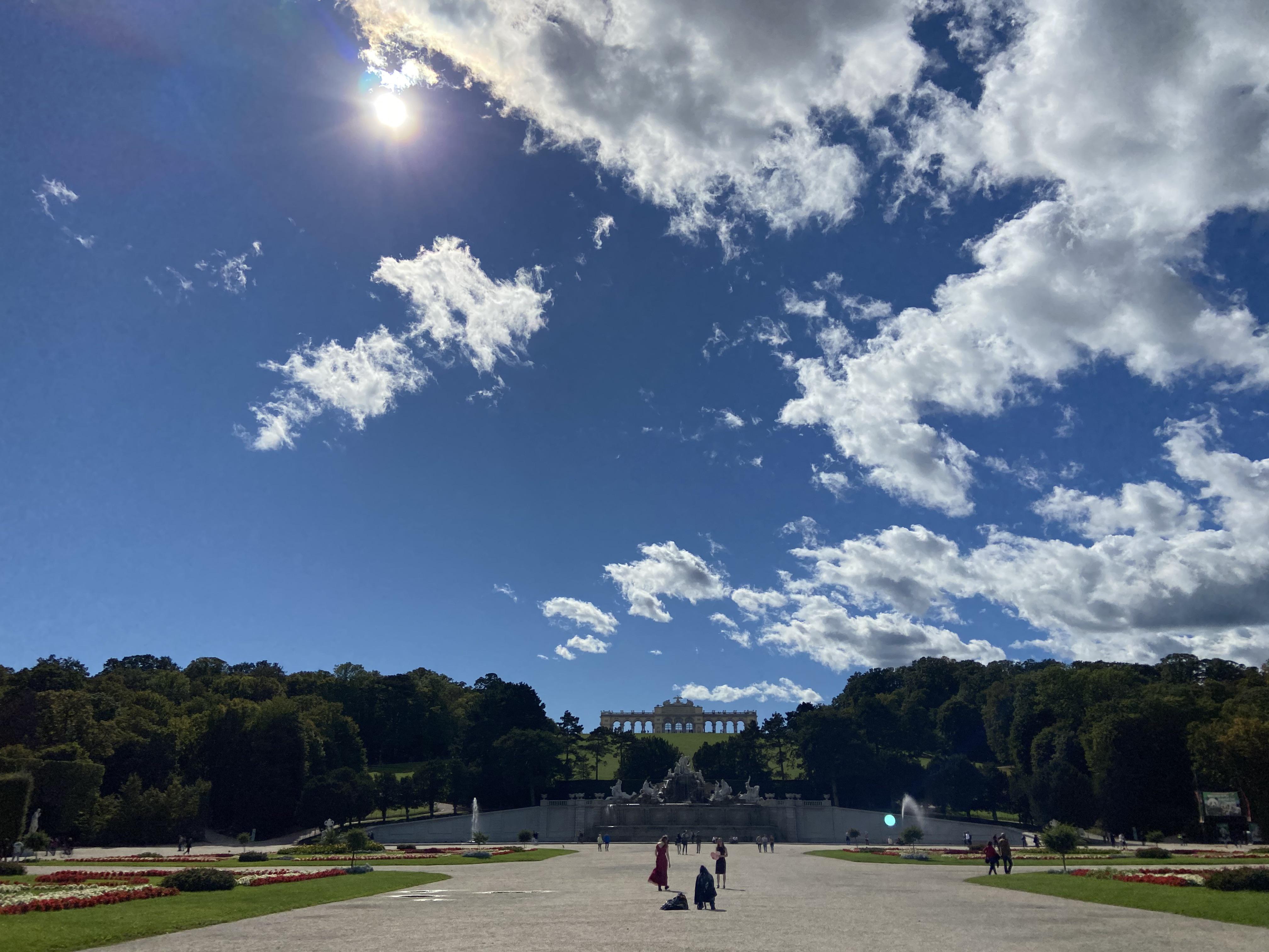 Schönbrunn Scrolller