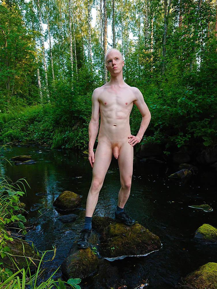 M 31 Me Walking Naked In The Woods Scrolller