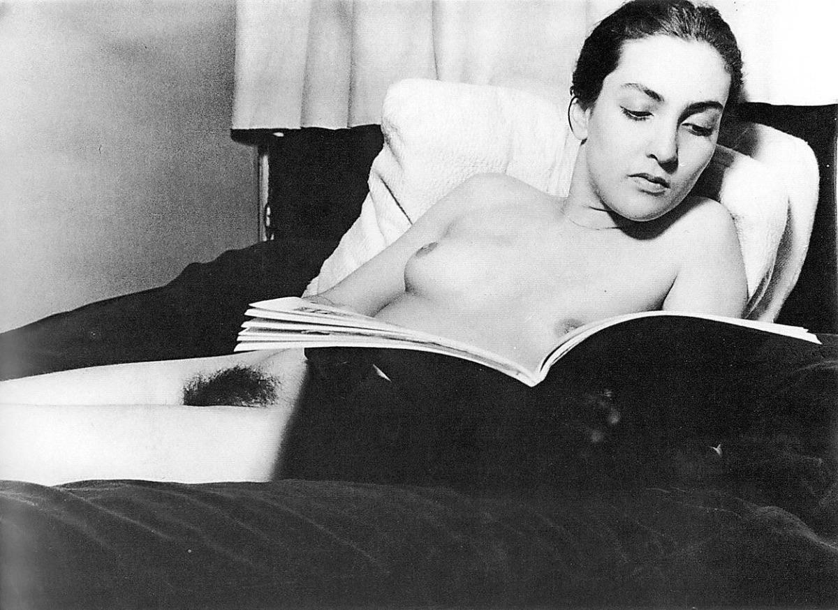 Meret Oppenheim Nue Allong E Man Ray Scrolller