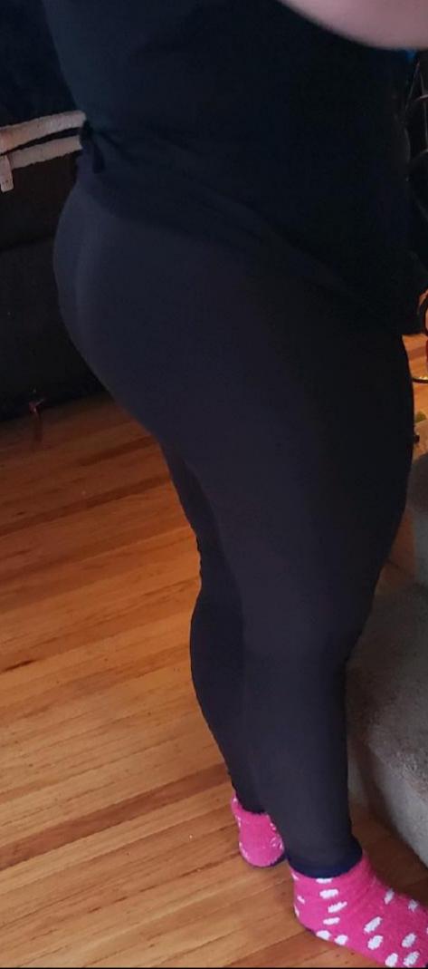 My Thicc 40yr Old Love Her In Leggings With Her Big Booty Dms