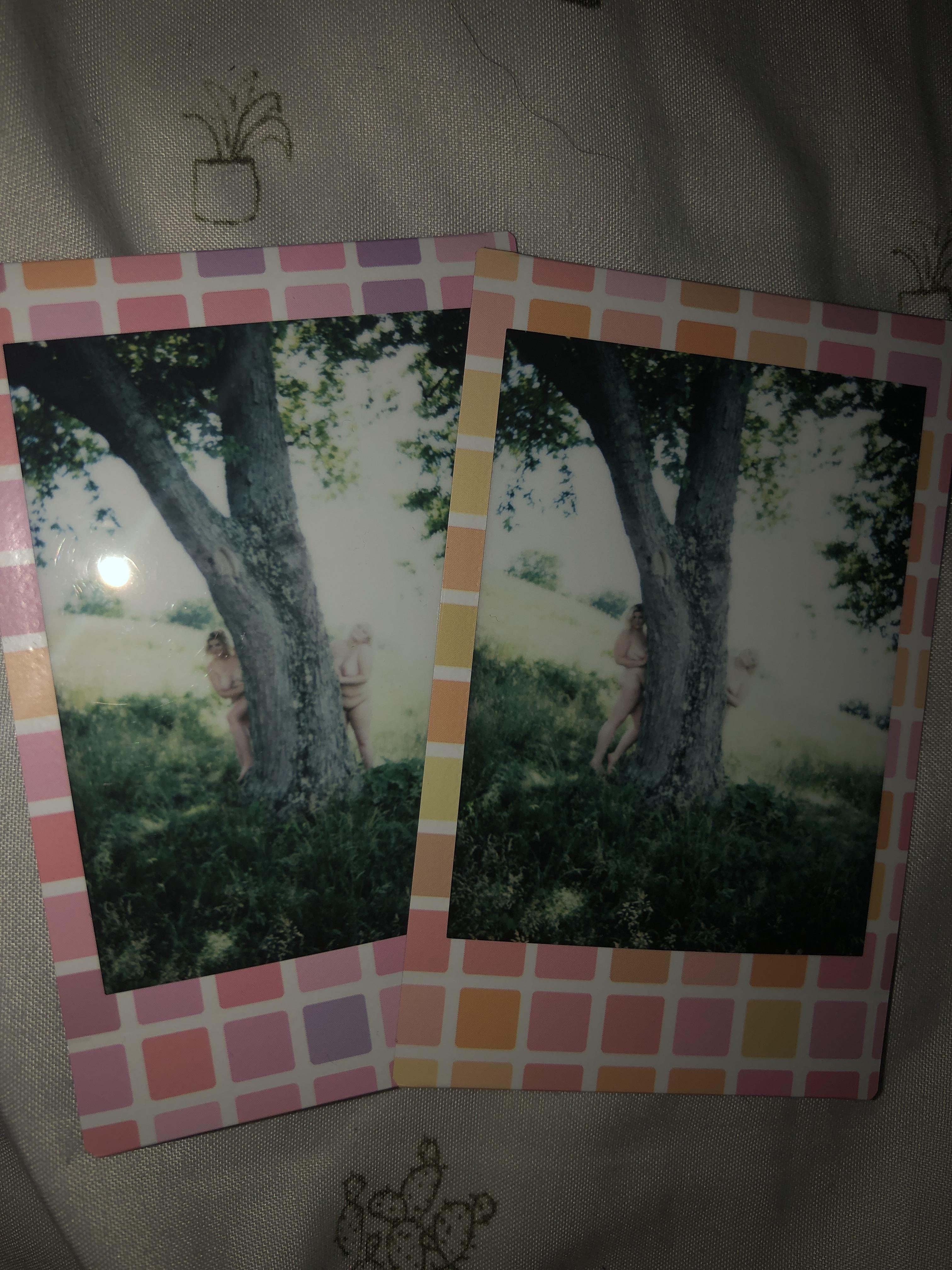 Naked Polaroids Scrolller