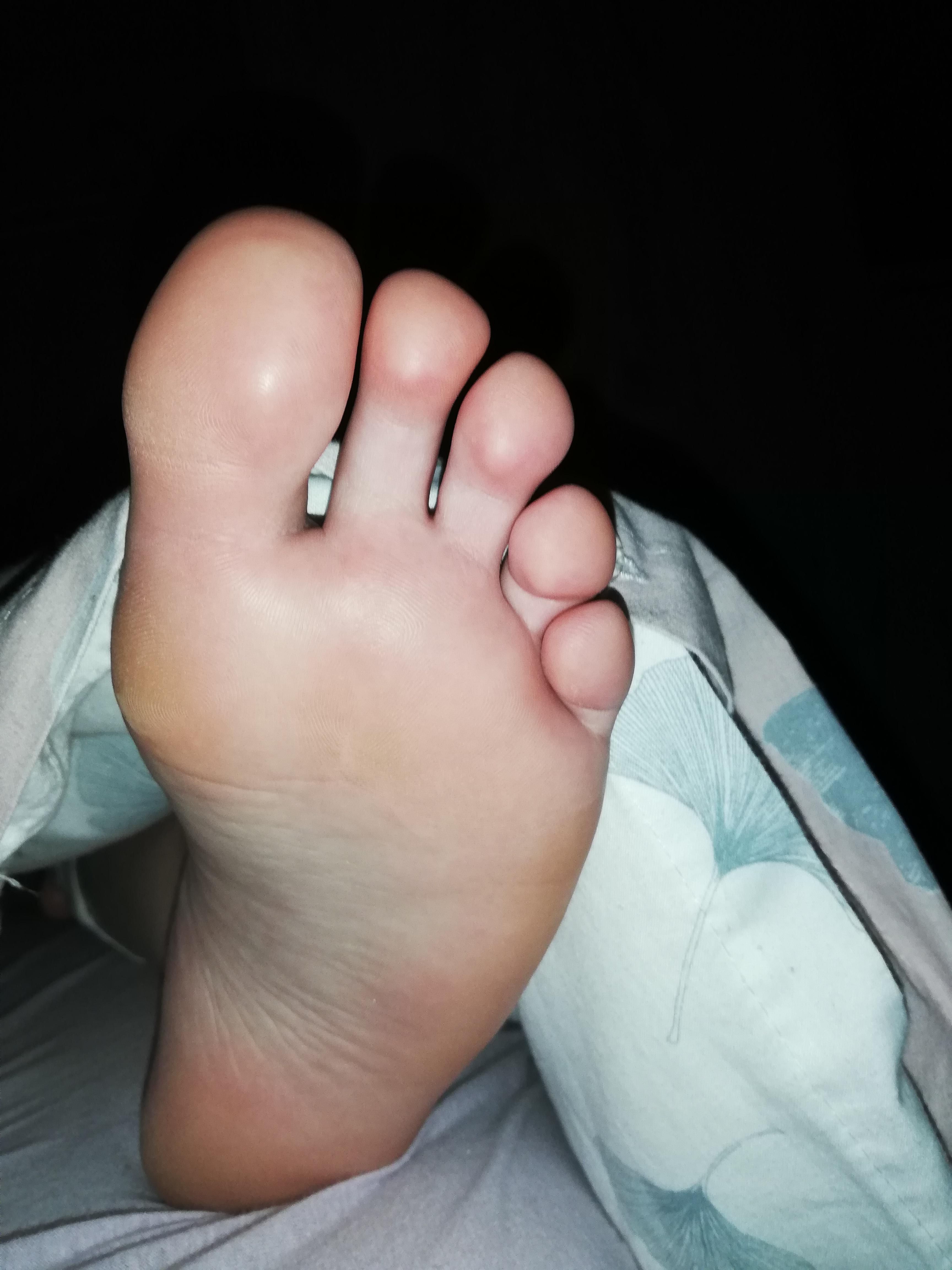 Rate My Wifes Feet Scrolller