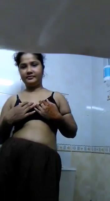 Desi Newly Married Bengali Nude Selfie In Bathroom Link In Comment