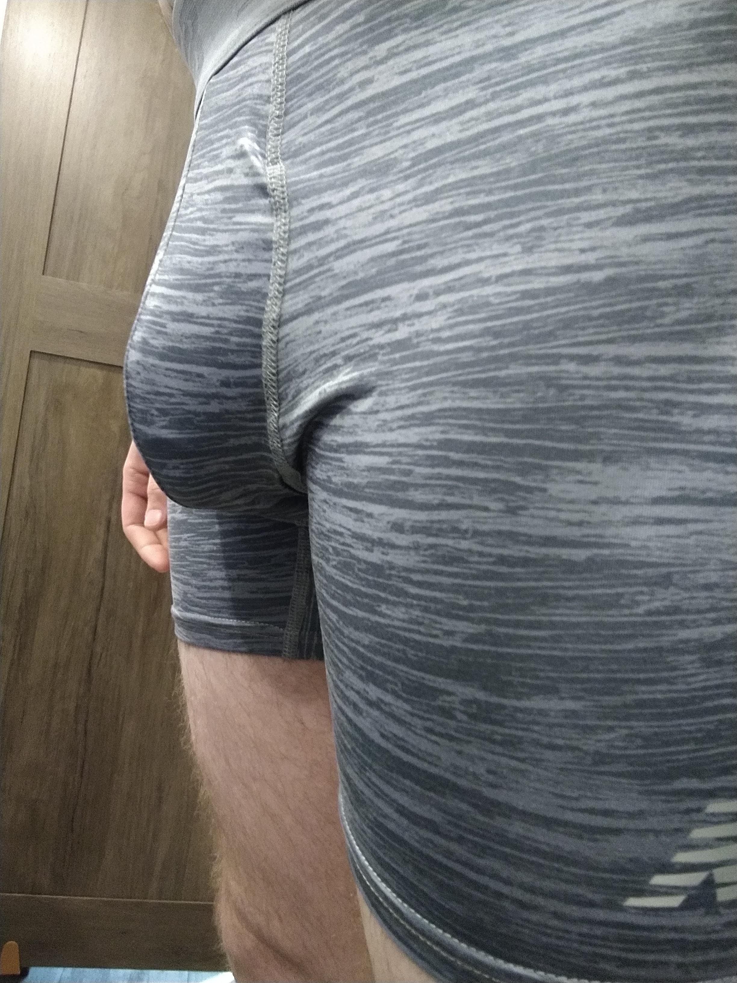 Any Love For A Bulge Scrolller