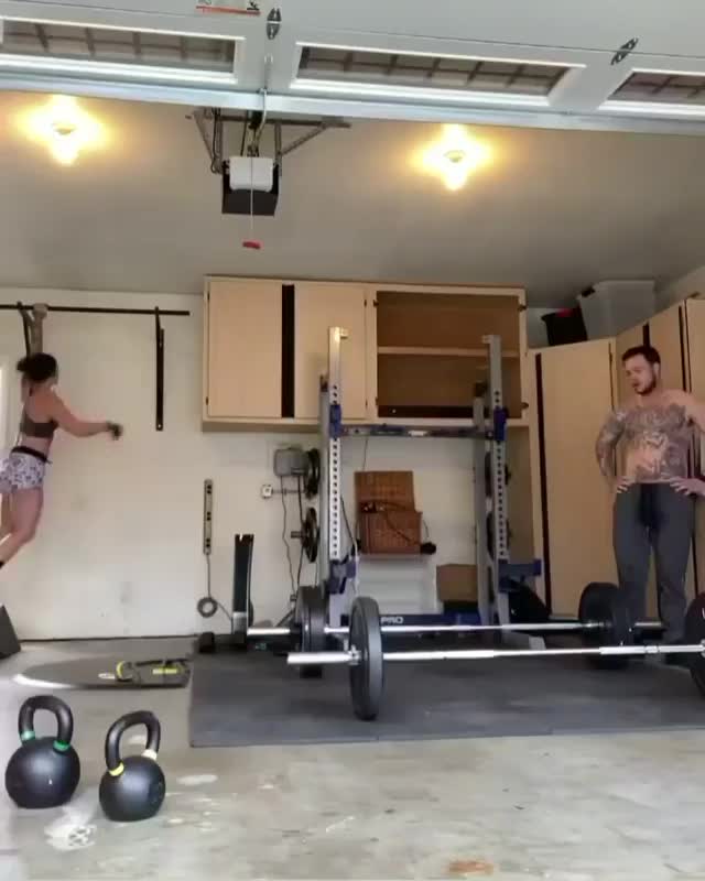 Hmc While I Fail To Do Pull Ups Scrolller