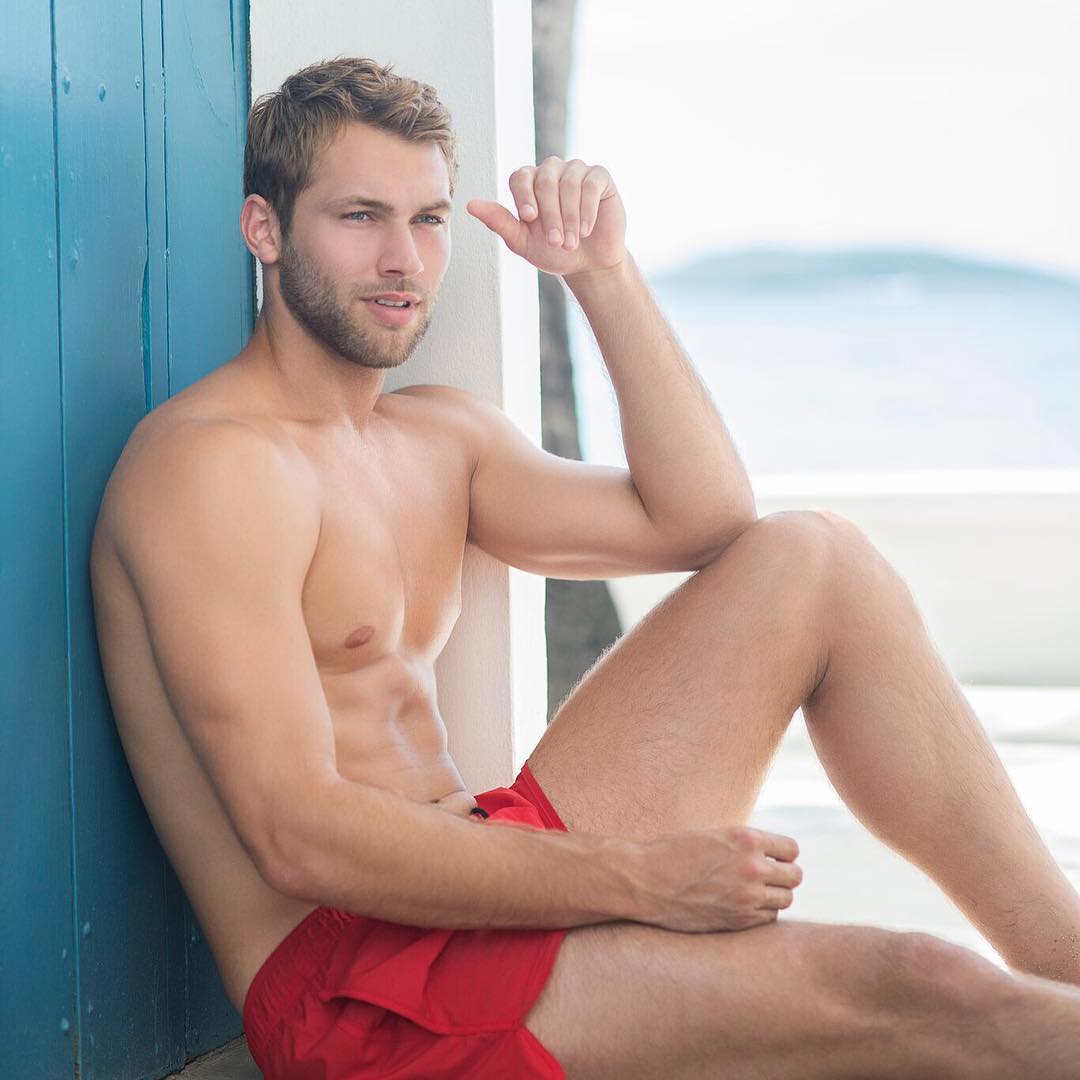 Kacey Carrig Scrolller