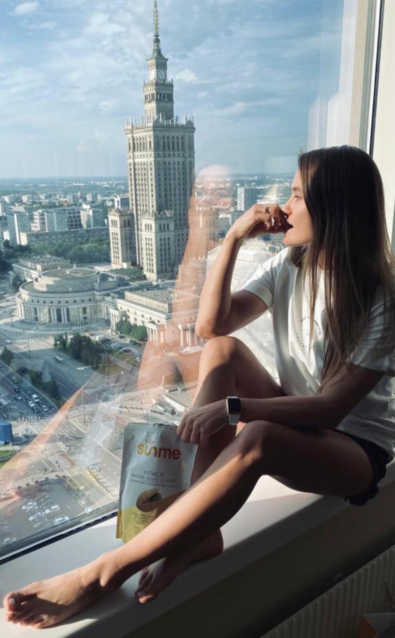 Karolina Kowalkiewicz Scrolller