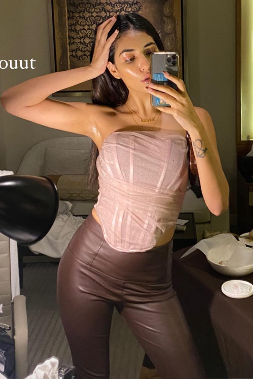 Radhika Seth Oiled Up And Wearing Tight Pants Look Hot Af Scrolller