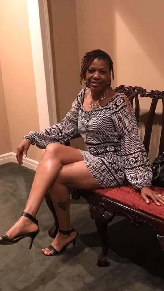 Sexy 52yr Old Black Milf Scrolller