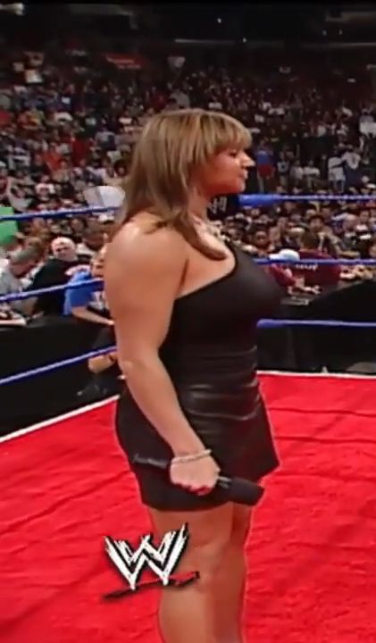 Stephanie Mcmahon Scrolller