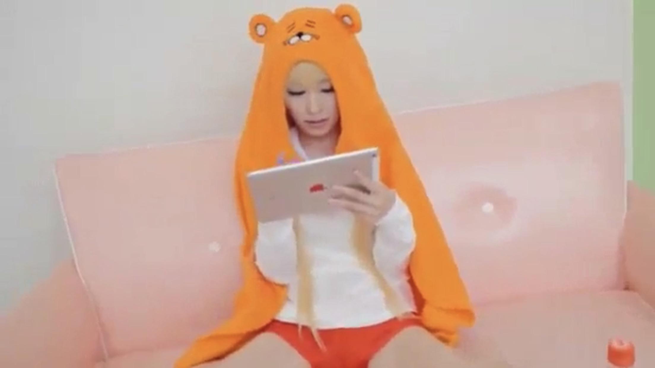 Umaru Just Cant Stop Thinking About Her Onii Chan Scrolller