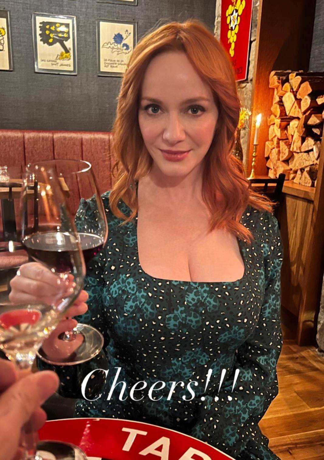 Christina Hendricks Scrolller