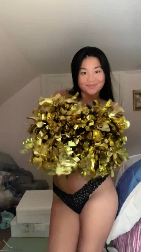 Just Your Friendly Neighbourhood Cheerleader Scrolller