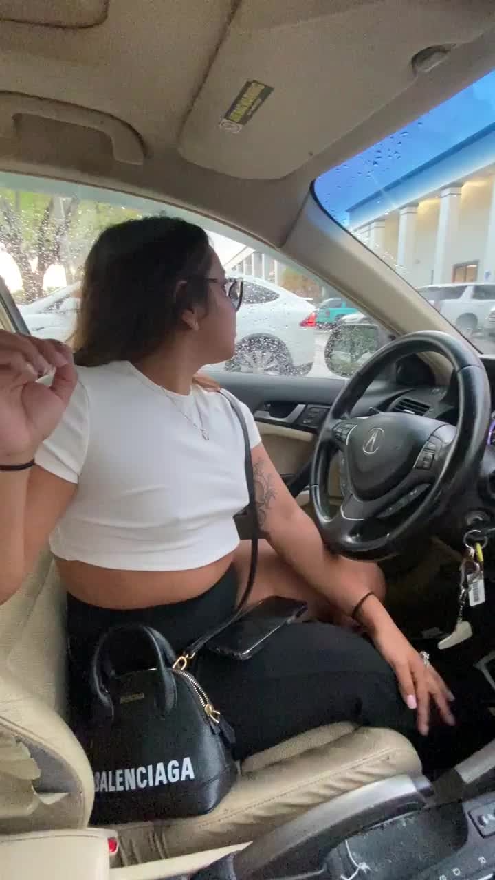 I Flashed My Tiny Mexicana Tits In A Busy Miami Parking Lot Scrolller