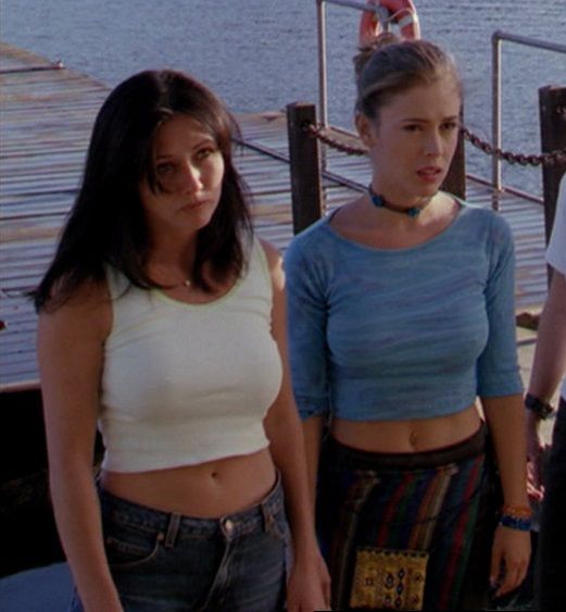 Belly Buttons Shannen Doherty Vs Alyssa Milano Scrolller