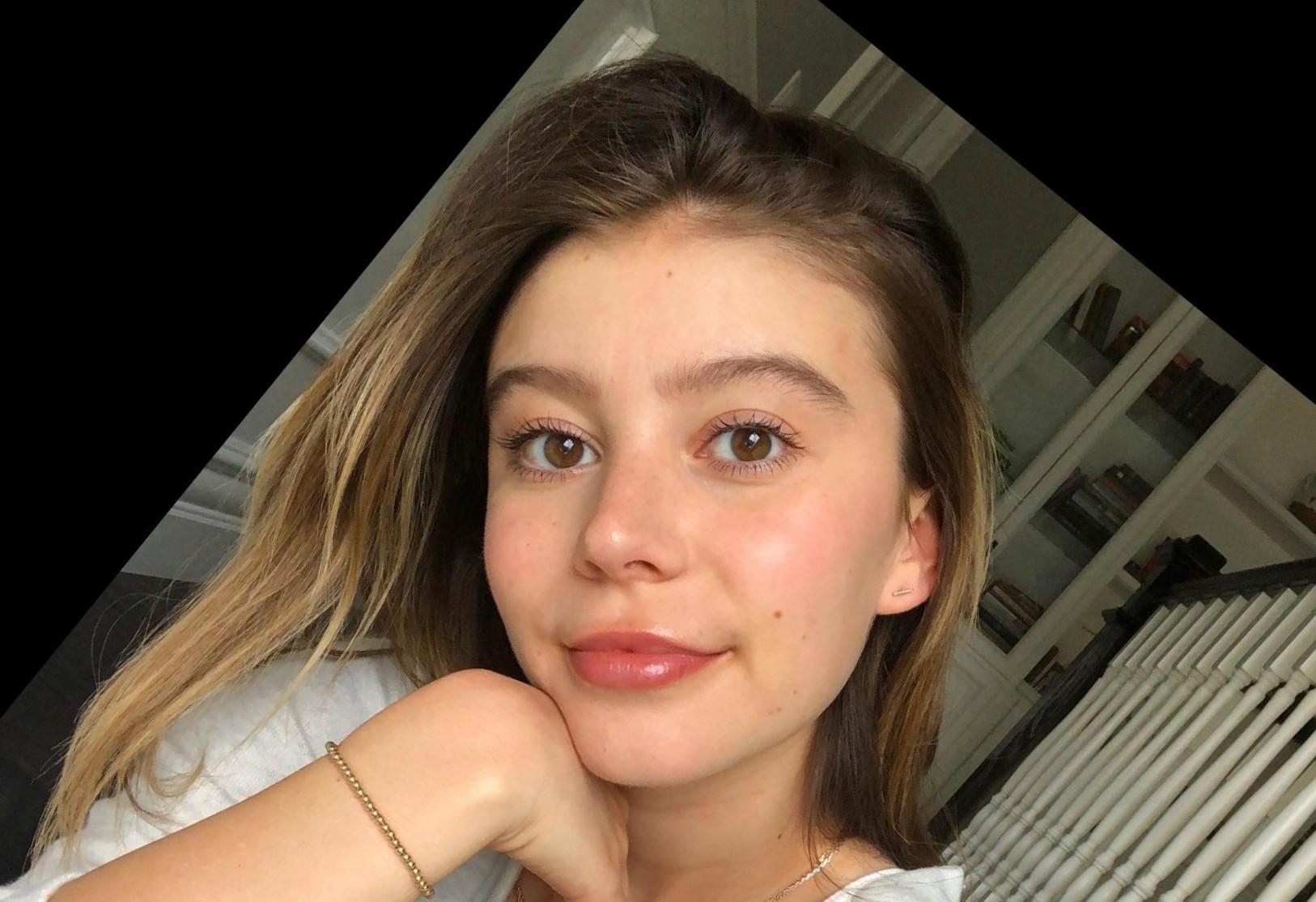 Genevieve Hannelius Scrolller