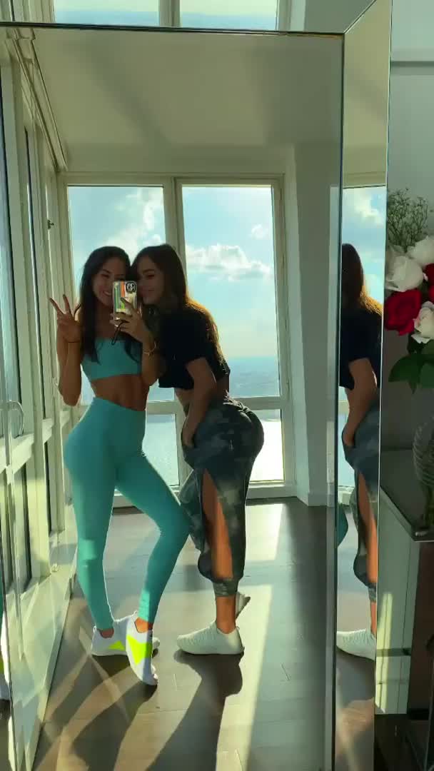 It S Crazy How Yanet Garcia Has All The Ass In The World But Can T