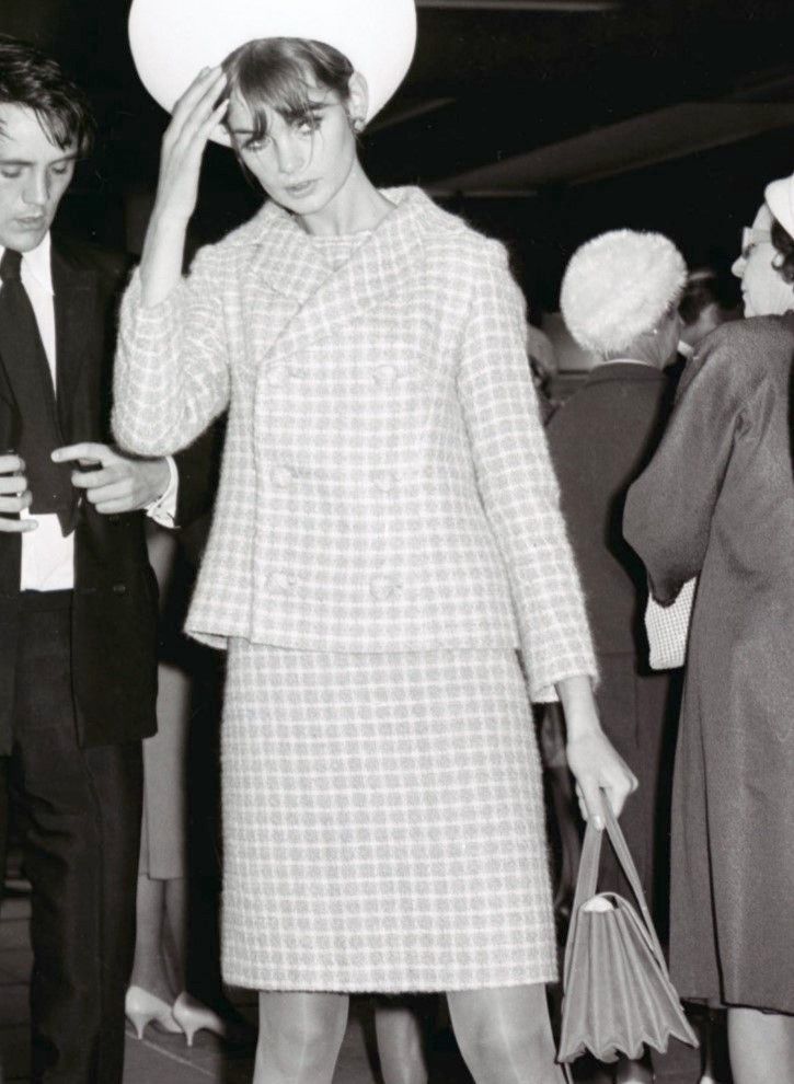 Jean Shrimpton And The Miniskirt That Started A Trend 1965 Scrolller