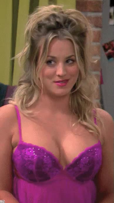 Kaley Cuoco Pink Scrolller