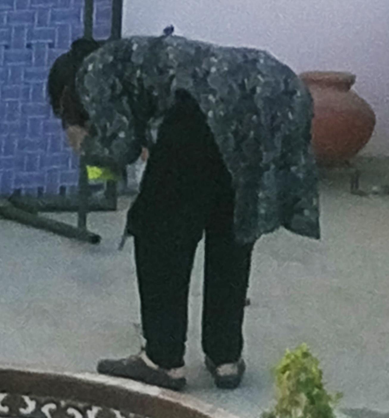 My Neighbour Aunty Bending Over To Show Off Her Fat Ass Dm To Talk Ans