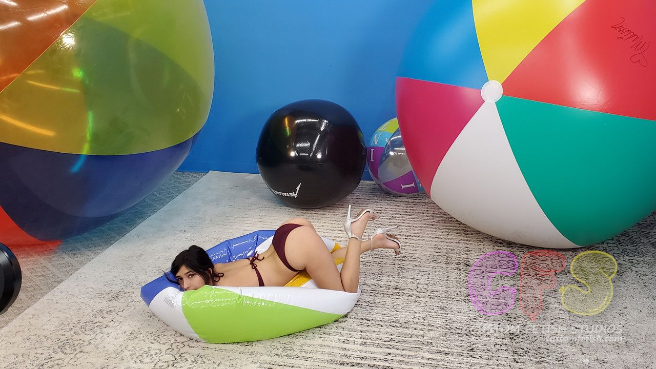 She S Using Her Weight To Deflate This Beachball Ass Up And Face Down