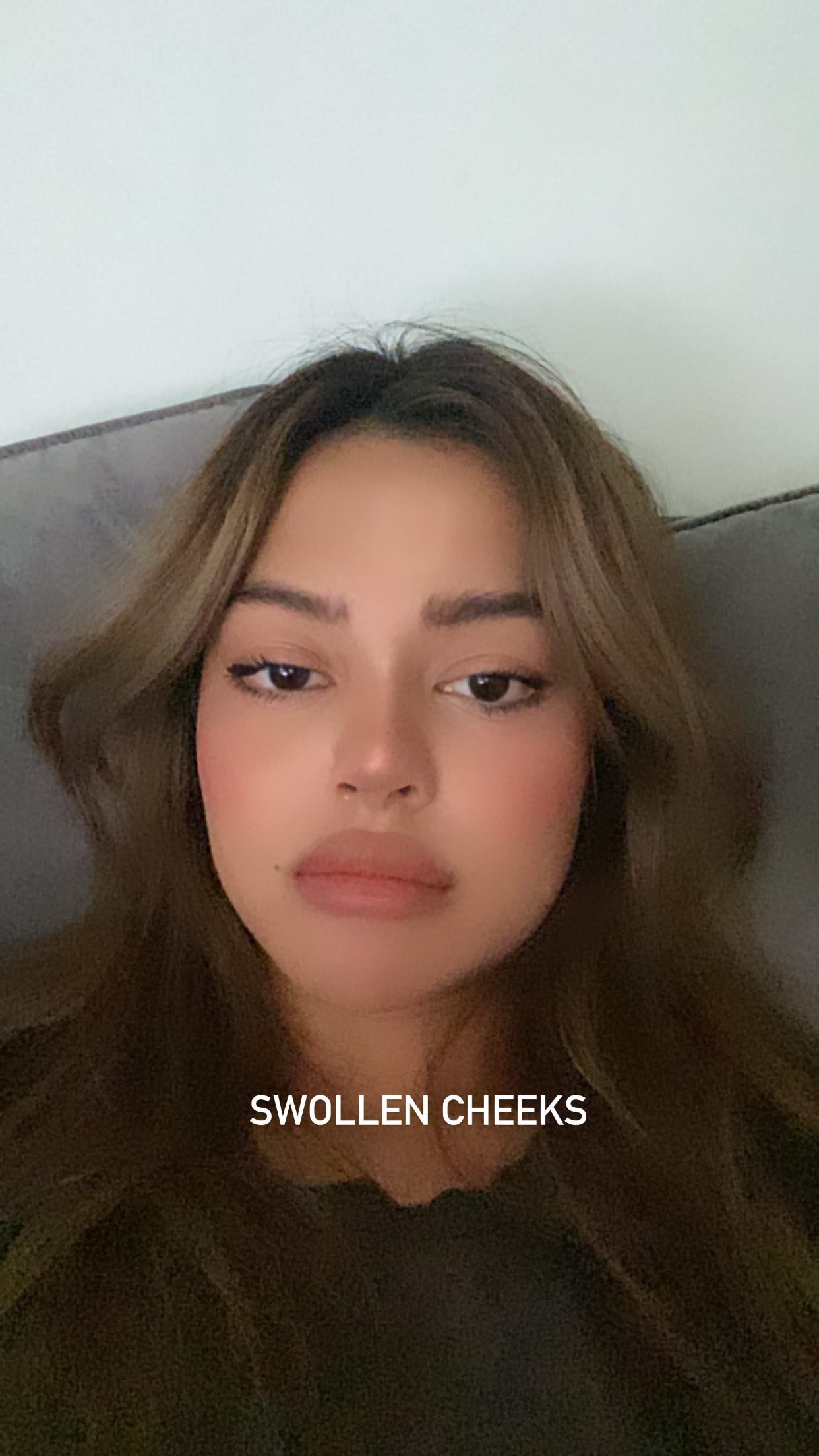 Swollen Cheeks Scrolller