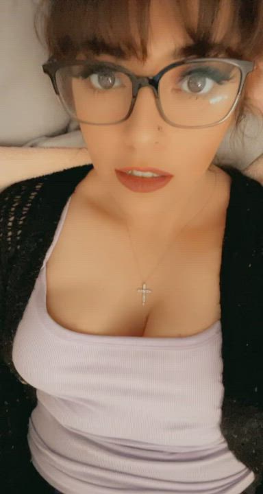 Give This Goddess All Your Money And Cum Im A Domme Who Loves To Do