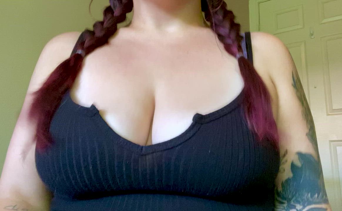 Boobs N Braids Scrolller