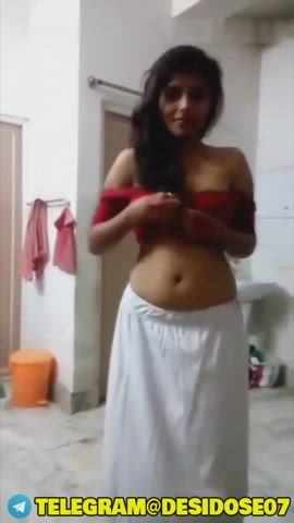 Cute Busty Mumbai Babe In Horny Mood Teasing Giving Her Bf Some