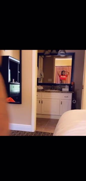 Amazing Ebony Ass Scrolller