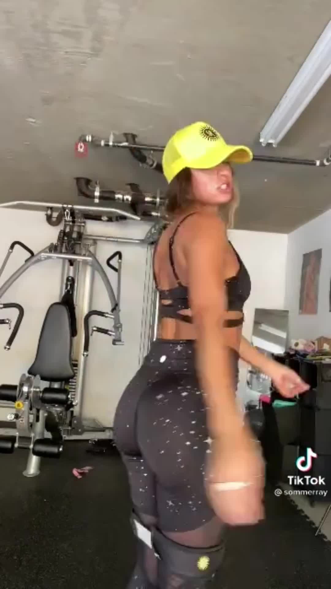 Sommer Ray Recent Tiktok Ass Slo Mo At The End X Scrolller