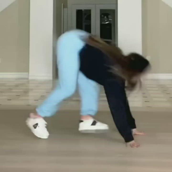 Addison Rae S Ass Needs A Rough Pounding Scrolller