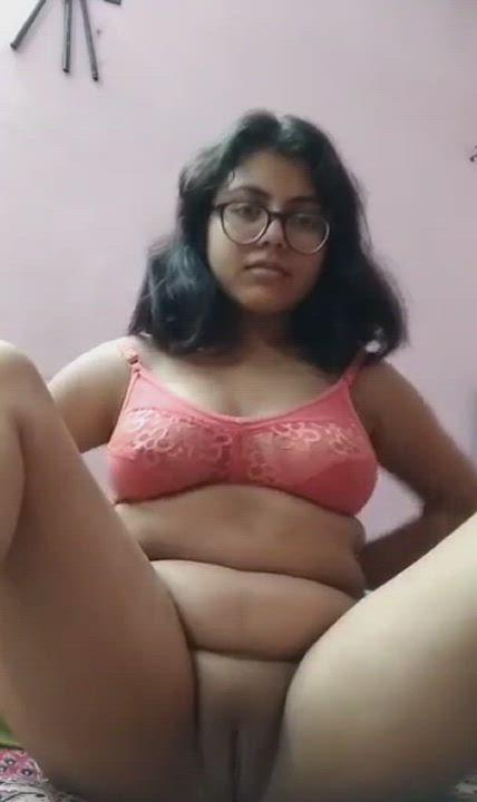 EXTREMELY HORNY BANGLA BABE FINGERING HER WET PUSSY MUST WATCH LINK