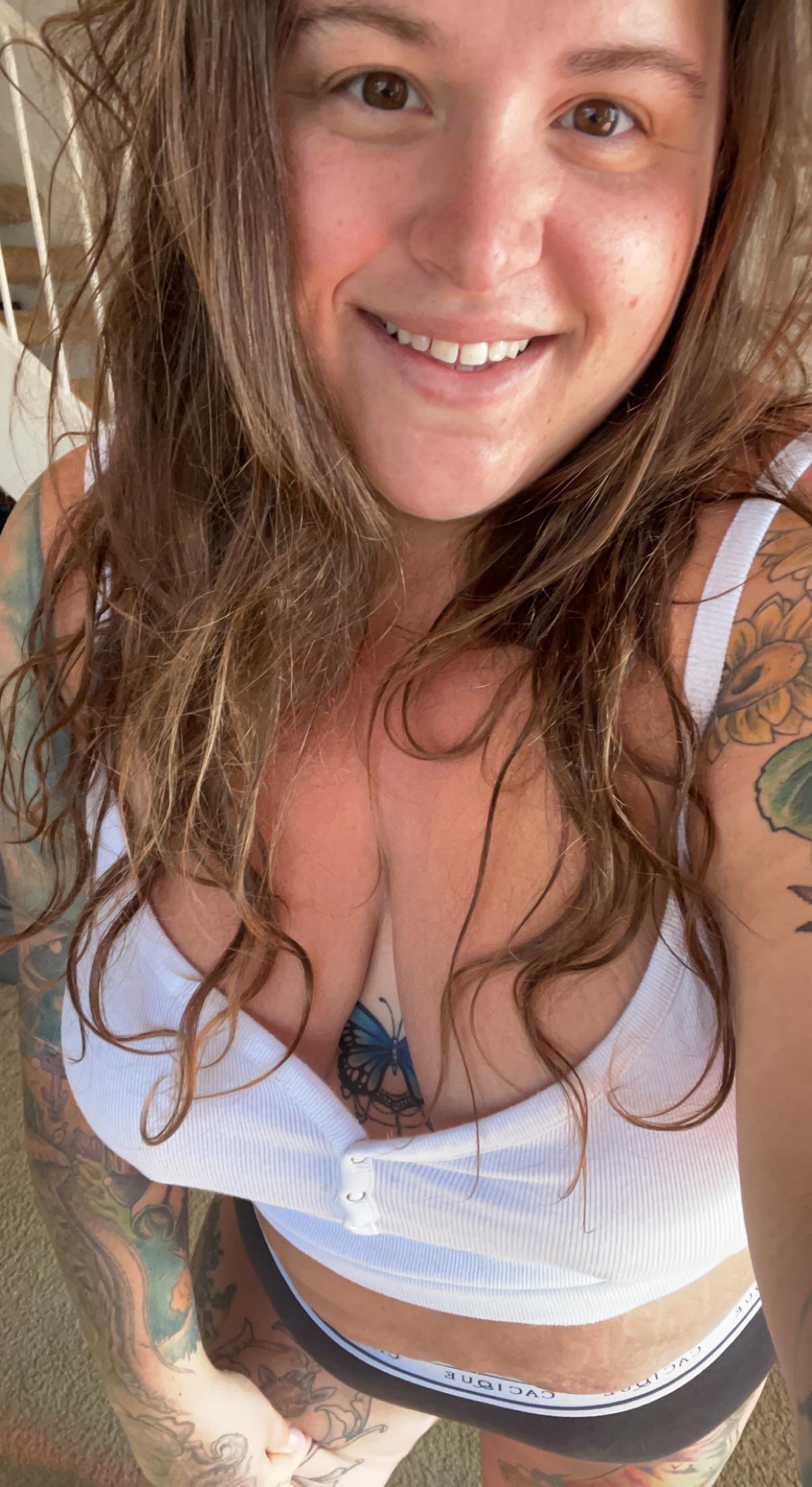 Bbw Stoner Covered In Tattoos Let My Curves Melt Your Stress Away