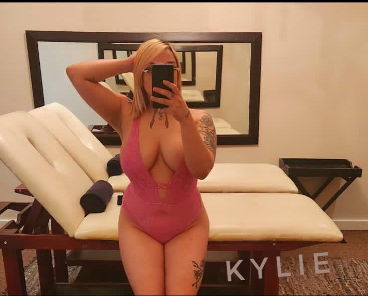 Gorgeous Coloured Kylie Happy Ending Massage Cape Town