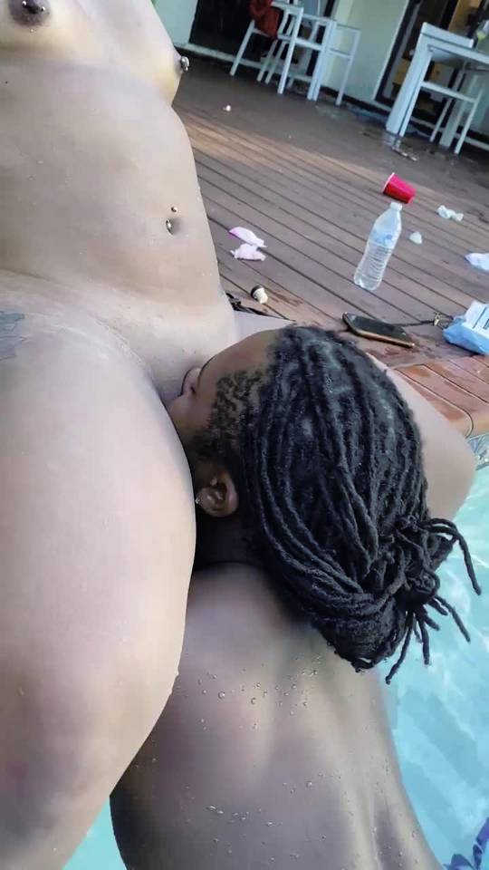 He Ate My Pussy Soooo Good In The Pool I Hope Somebody Saw Scrolller