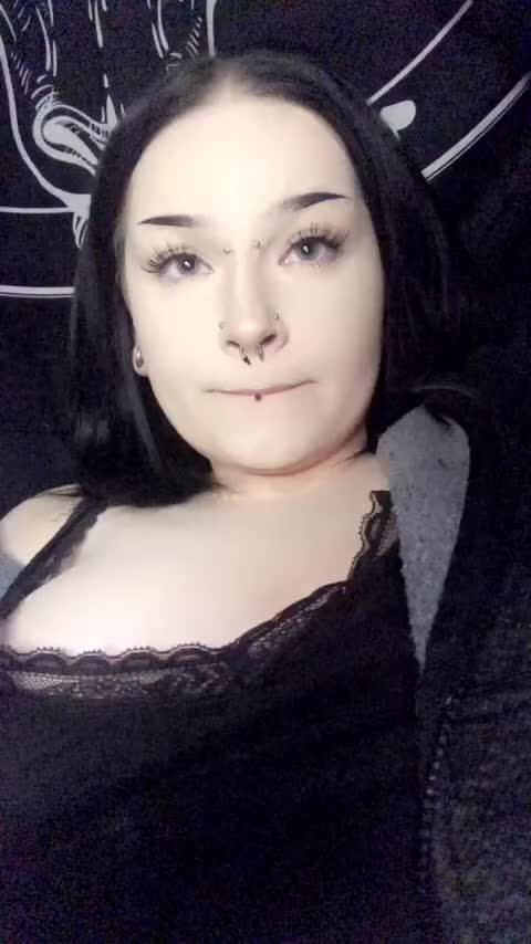 If My Tight Pussy Pretty Enough Scrolller
