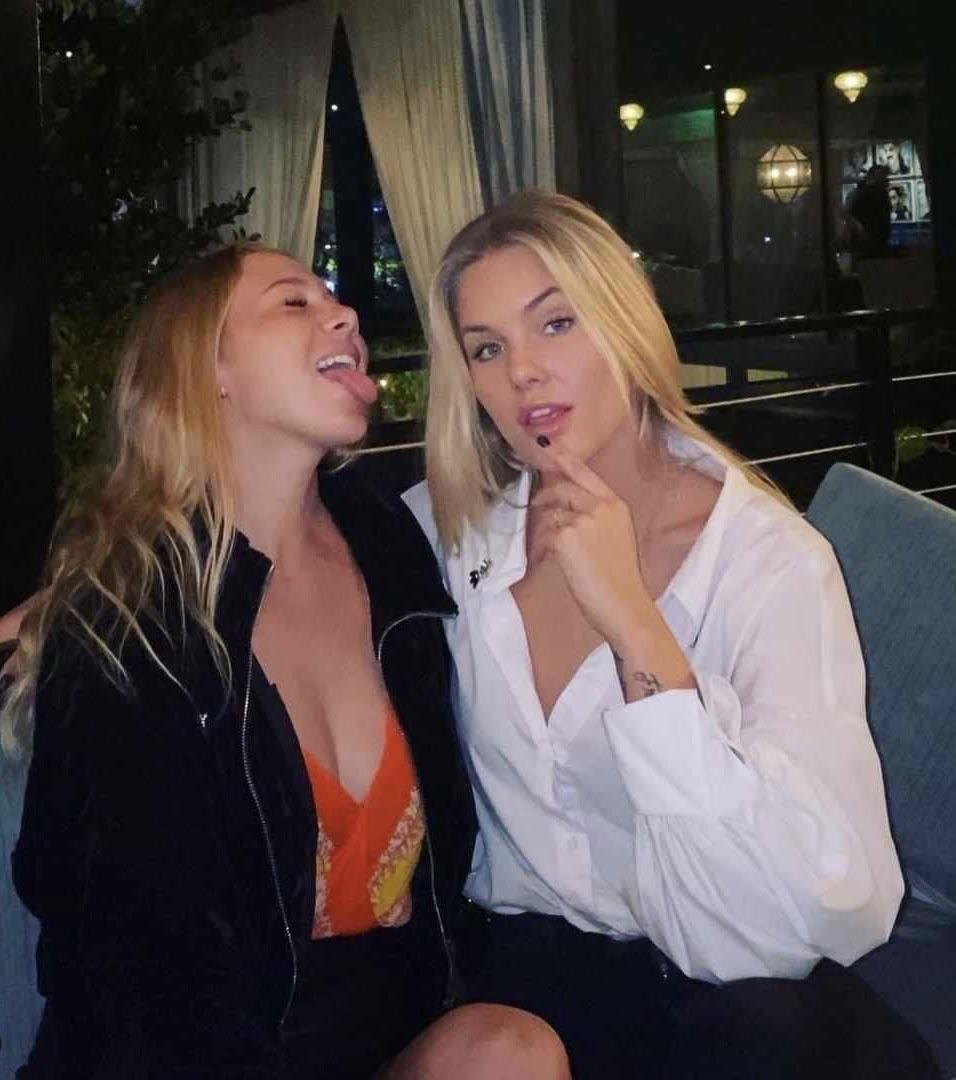 Amanda Anisimova Sofya Zhuk Scrolller