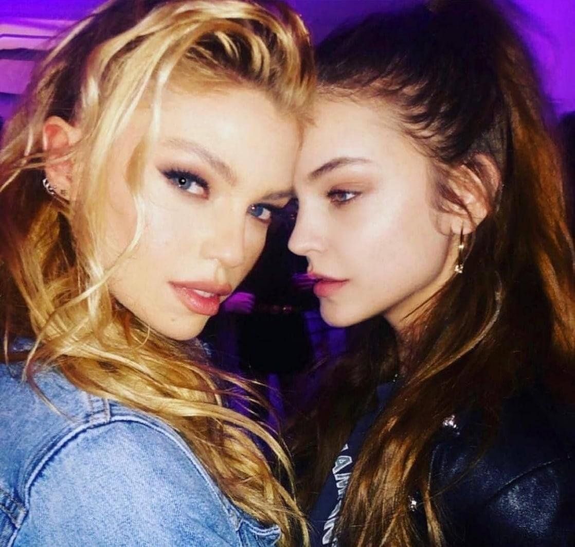 Barbara Palvin On Stella Maxwell Scrolller