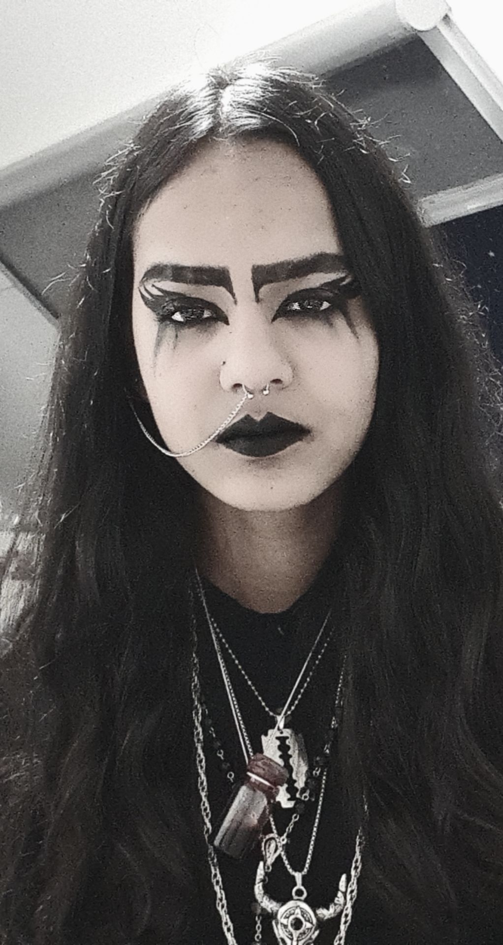 First Trad Goth Makeup Look How Did I Do It S A Lil Messy Tho