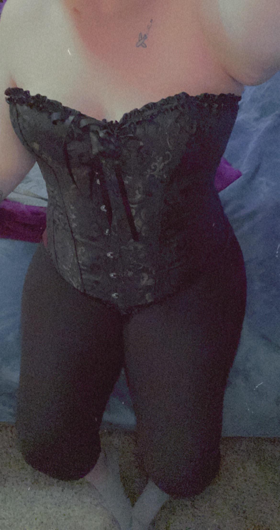 New Corset Do You Like My Thigh Squish Scrolller