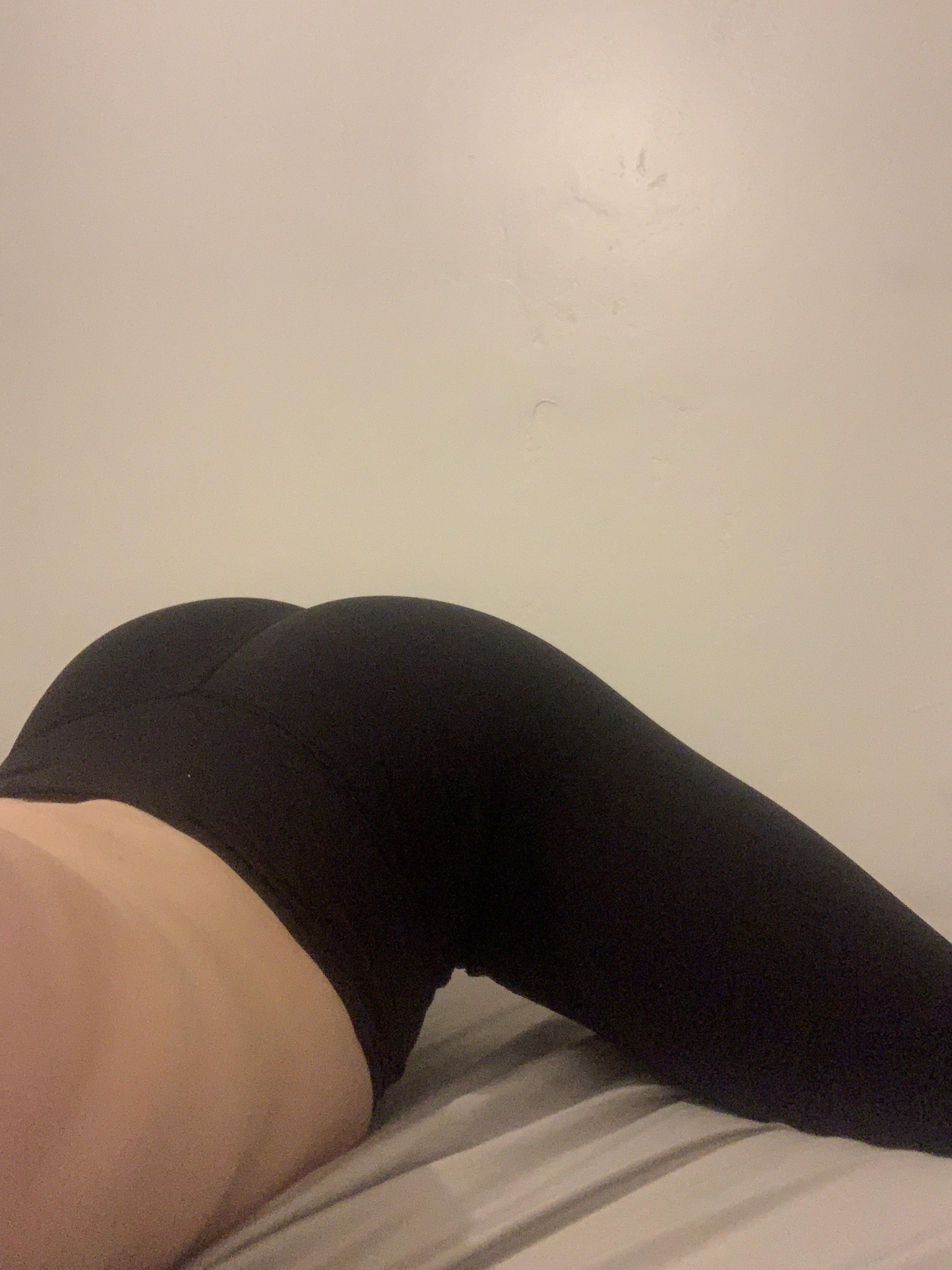 Rip A Hole In My Yoga Pants And Fuck Me Daddy Scrolller