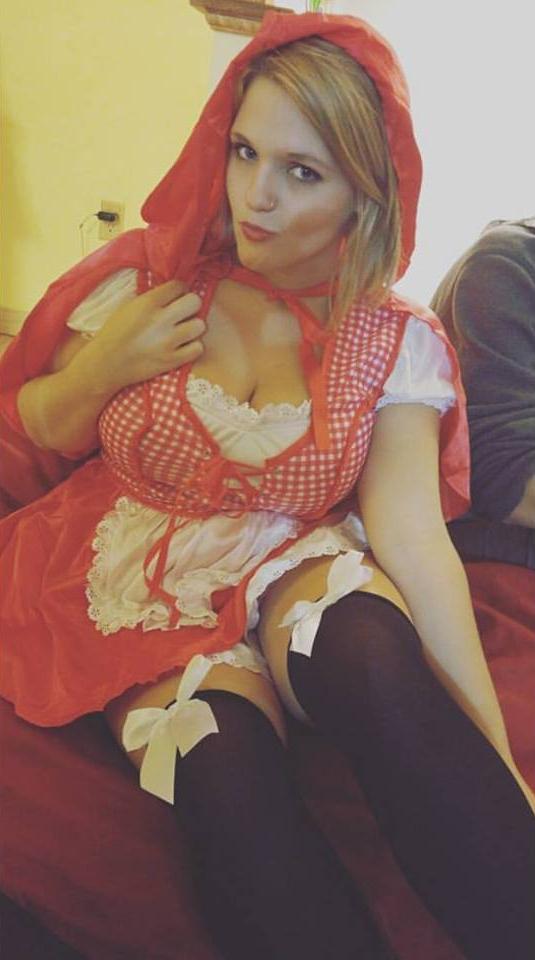 Sexy Red Riding Hood Scrolller