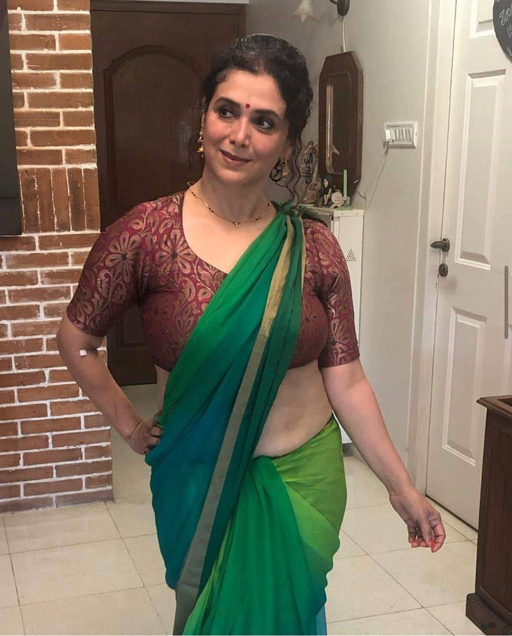 Supriya Pilgaonkar The Perfect Marathi Milf Scrolller