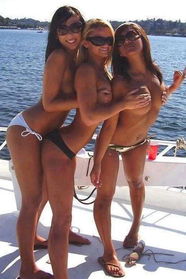 Topless On A Boat Scrolller