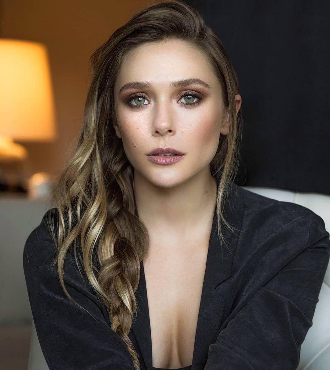 Wandavision Has Got Me So Fucking Horny For Elizabeth Olsen Imagine