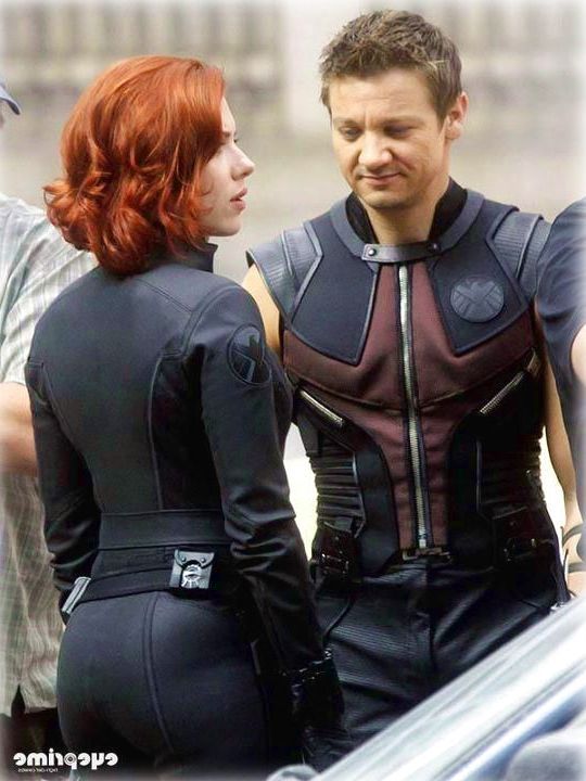 Clint Barton Verifying The Safety Of Black Widow S Costume Jeremy Renner And Scarlett Johansson