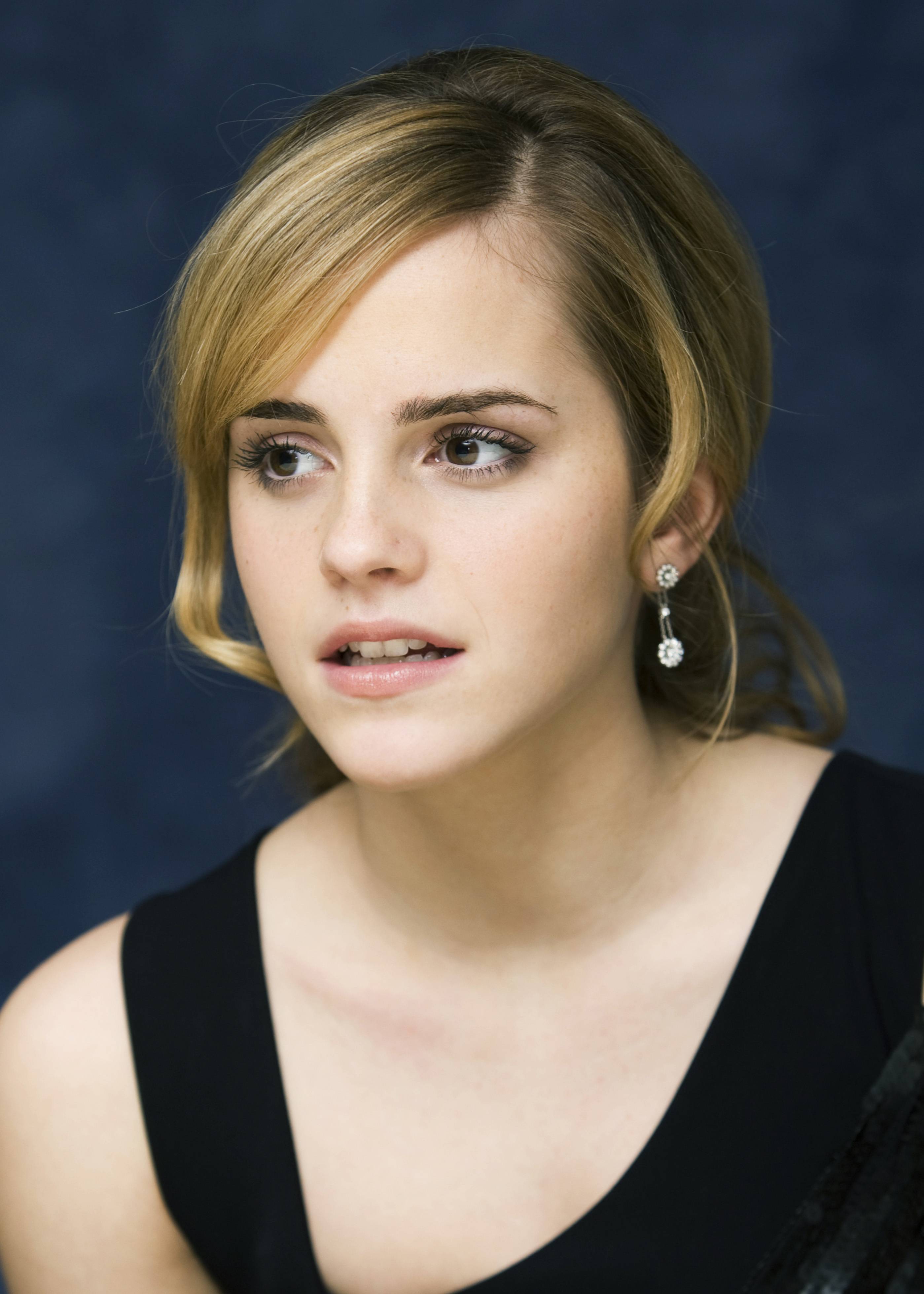 Happy Birthday To Emma Watson Who Turns Today Scrolller
